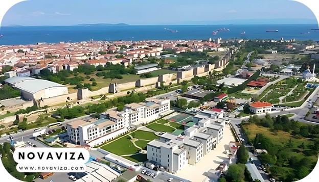 دانشگاه بیرونی