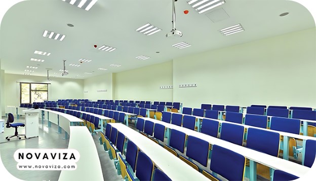 دانشگاه بیرونی