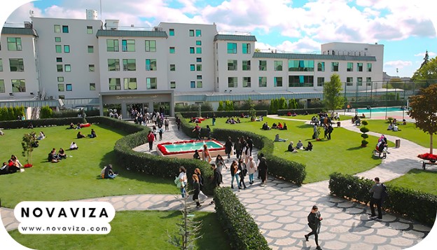 دانشگاه بیرونی